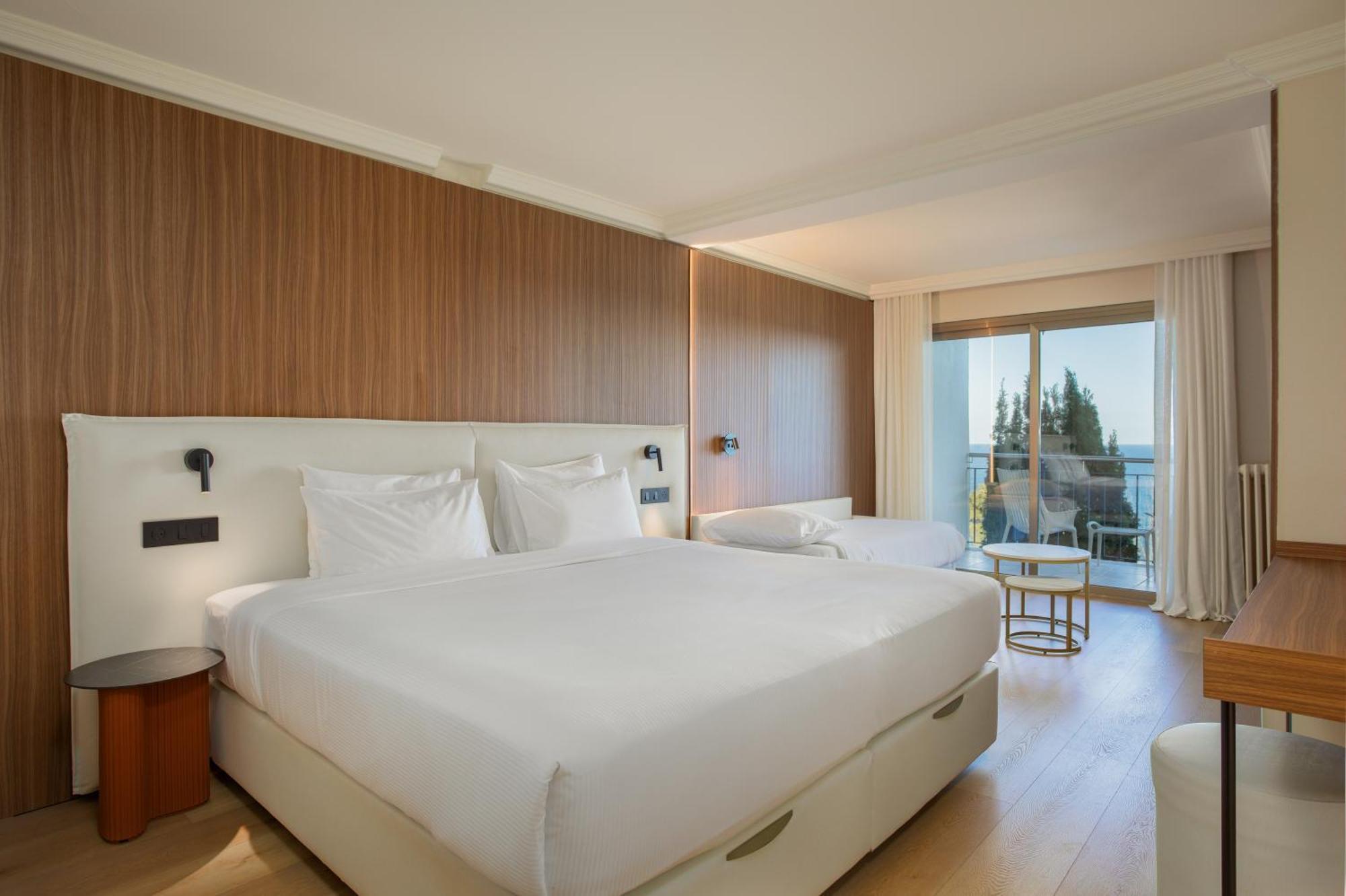 Triple Room with Sea View